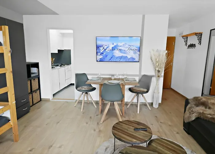 Nouveau Avec Vue Imprenable Sur La Vallée
